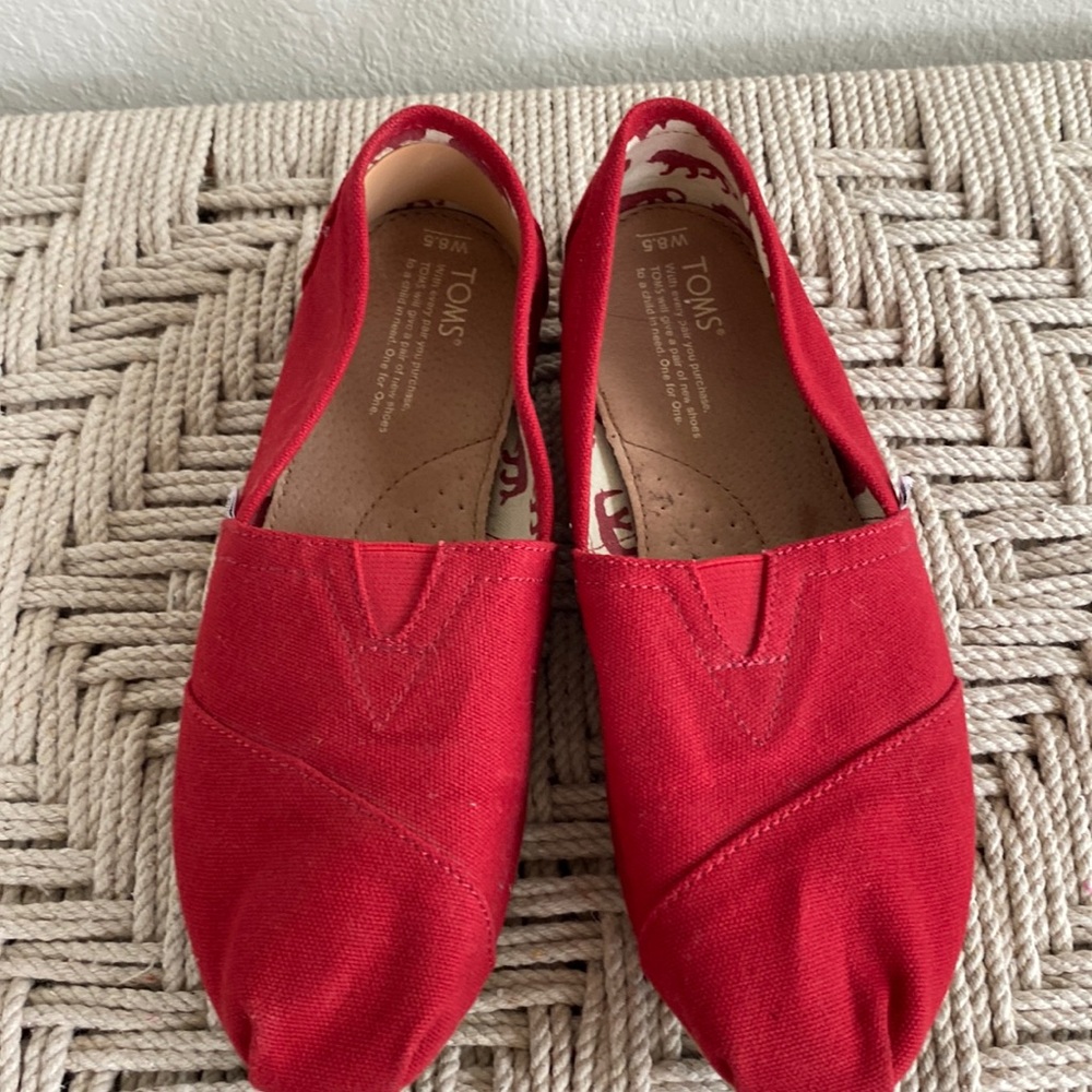 TOMS